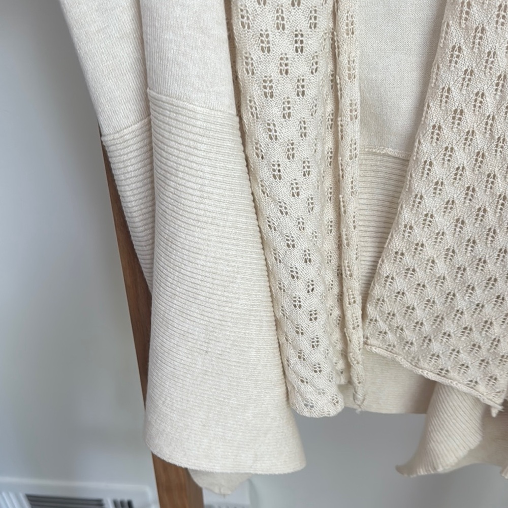 KAREN SCOTT | Large Cream Cable Knit Cardigan Sweater - Picture 4 of 5